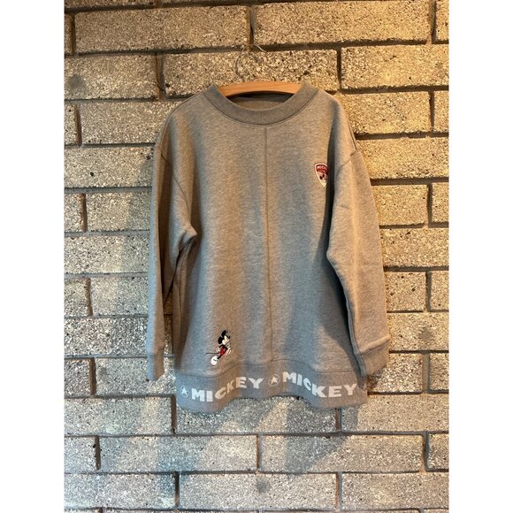 Vintage Disney Store Mickey Mouse Embroidered Gray Sweatshirt L - Picture 1 of 10